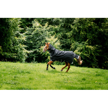 Manta Horseware Rambo 1680D Turnout Plus 100g Negro / tormenta / gris plateado