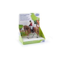 Caballo de paseo con su amazona Papo