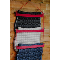 Expositor tipo escalera para manta HIPPOTONIC Burdeos