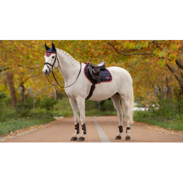 Mantilla LeMieux Loire Classic Close Contact Square Azul marino / arándano rojo Mantilla LeMieux Loire Classic Close Contact Square Azul marino / arándano rojo