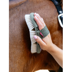 Cepillo corporal LeMieux Flexi Goats Hair Lila Violeta