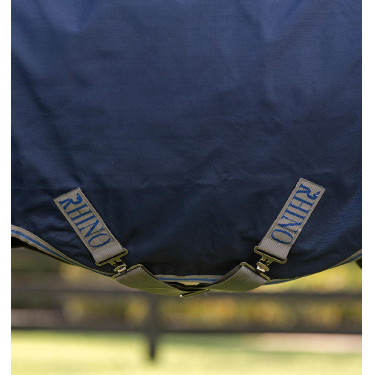 Manta Horseware Rhino Poney Turnout 100g Negro / gris titanio / azul clásico Manta Horseware Rhino Poney Turnout 100g Negro / gris titanio / azul clásico