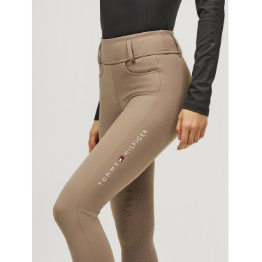 Pantalón de equitación Tommy Hilfiger Equestrian Vermont mujer culera completa Fósil Pantalón de equitación Tommy Hilfiger Equestrian Vermont mujer culera completa Fósil