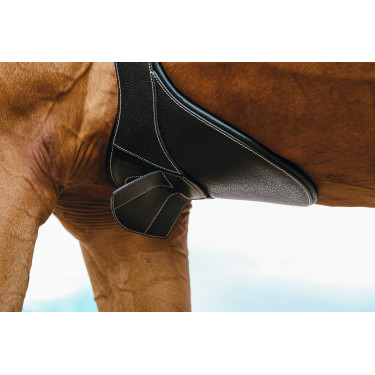 Cincha con babero Magnet Norton Negro