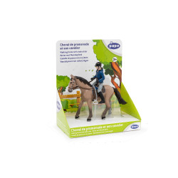 Caballo de paseo con su jinete Papo