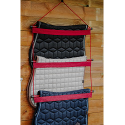 Expositor tipo escalera para manta HIPPOTONIC Burdeos