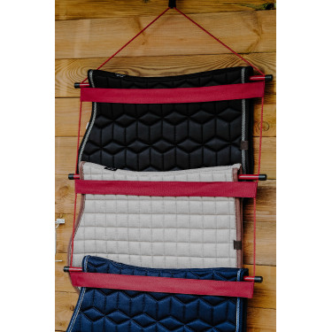 Expositor tipo escalera para manta HIPPOTONIC Burdeos