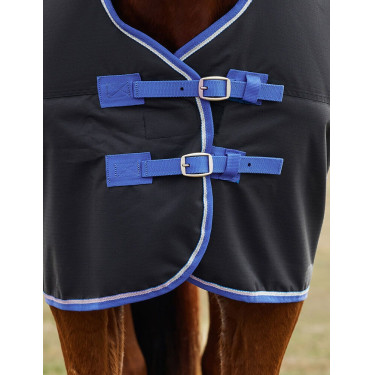 Manta WeatherBeeta ComFiTec Tyro Turnout 220 g Negro / cobalto Manta WeatherBeeta ComFiTec Tyro Turnout 220 g Negro / cobalto