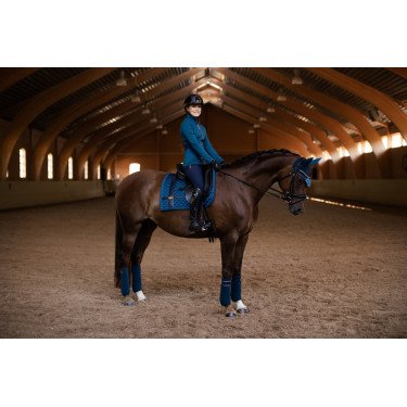 Manta de doma Equestrian Stockholm con vendas Azul Mónaco Manta de doma Equestrian Stockholm con vendas Azul Mónaco