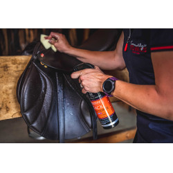 Pack cuidado del cuero Belvoir Duo Step 1 + Step 2 – CARR & DAY & MARTIN Pack cuidado del cuero Belvoir Duo Step 1 + Step 2 – CARR & DAY & MARTIN