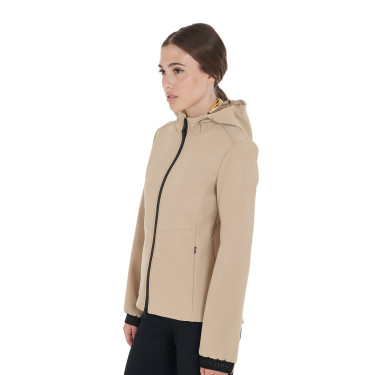 Chaqueta softshell entallada para mujer con bolsillos ocultos Equestro Beige