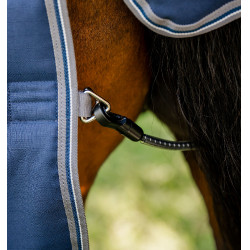 Manta de cuadra Horseware Rambo® Optimo 400g Marino / tormenta / gris plateado Azul marino Manta de cuadra Horseware Rambo® Optimo 400g Marino / tormenta / gris plateado Azul marino