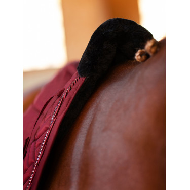 Manta de doma Equestrian Stockholm de borreguillo sintético Crystal Burdeos