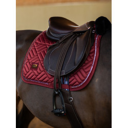 Manta de silla Equestrian Stockholm Jumping de borreguillo sintético Crystal Burdeos