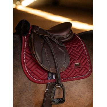 Manta de silla Equestrian Stockholm Jumping de borreguillo sintético Crystal Burdeos