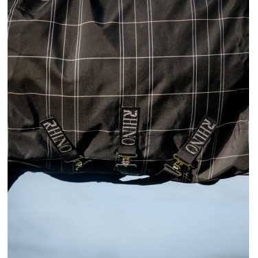 Manta Horseware Rhino Turnout Bundle con forro de 0 g y 200 g Cuadros negros / negro y blanco