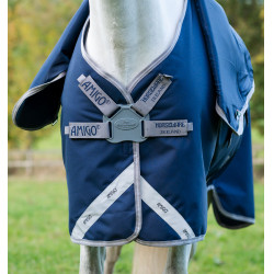 Manta Horseware Amigo 1200D FieldSafe Plus Turnout 0 g Marino / gris titanio / plata Azul marino Manta Horseware Amigo 1200D FieldSafe Plus Turnout 0 g Marino / gris titanio / plata Azul marino