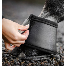 Campanas Horseware Negro