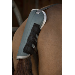 Protector de cola Equithème Tyrex 600D reciclado Verde
