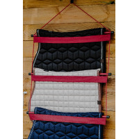 Expositor tipo escalera para manta HIPPOTONIC Burdeos