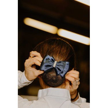 Pinza de red para el cabello EQUITHEME con pedrería Azul marino Pinza de red para el cabello EQUITHEME con pedrería Azul marino