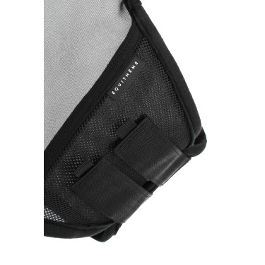 Máscara anti-moscas anti-UV Equithème con flecos Negro Máscara anti-moscas anti-UV Equithème con flecos Negro