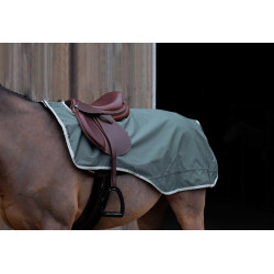 Manta riñonera EQUITHÈME TYREX 600D reciclada y forrada de polar Verde