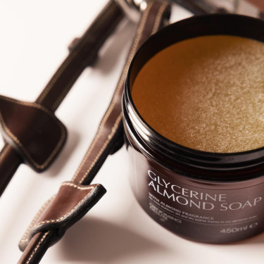 Jabón de Glicerina Almendra Grooming Deluxe Jabón de Glicerina Almendra Grooming Deluxe