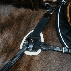 Almohadilla de protección para pechopetral de borreguillo vegano Dy'on Negro