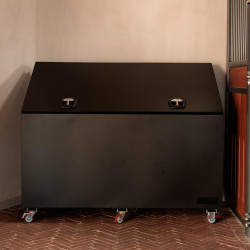 Caja de alimentos de aluminio Grooming Deluxe by Kentucky con ruedas Negro Caja de alimentos de aluminio Grooming Deluxe by Kentucky con ruedas Negro