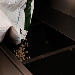 Caja de alimentos de aluminio Grooming Deluxe by Kentucky con ruedas Negro Caja de alimentos de aluminio Grooming Deluxe by Kentucky con ruedas Negro