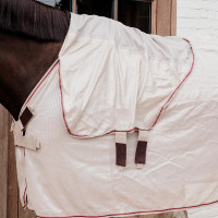 Manta antimoscas Comfort Classic con cubrecuellos y panza Kentucky Beige / burdeos Manta antimoscas Comfort Classic con cubrecuellos y panza Kentucky Beige / burdeos