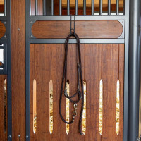 Soporte para cabezada Grooming Deluxe Negro