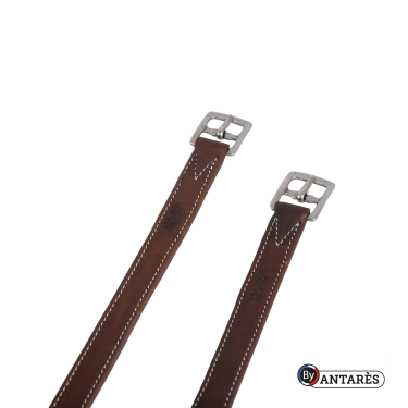 Estribos Signature by Antares forrados en becerro