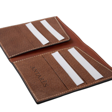 Porta pasaporte Antares de cuero malt