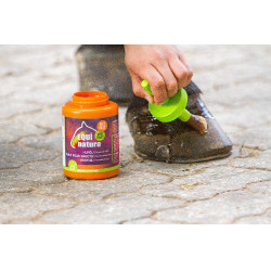 Aceite para cascos Equinatura con pincel 450 ml