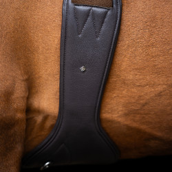 Cincha de salto Imperial Riding anatómica con hebillas de rodillo Marrón oscuro Marrón Cincha de salto Imperial Riding anatómica con hebillas de rodillo Marrón oscuro Marrón
