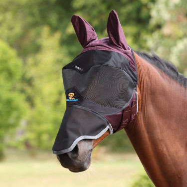 Máscara anti-moscas Shires FlyGuard Pro Deluxe con orejas y nariz Negro cereza