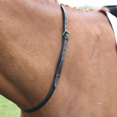 Collar de cuello de cuero Shires Velociti Gara Negro