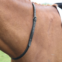 Collar de cuello de cuero Shires Velociti Gara Negro