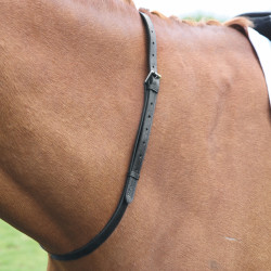 Collar de cuello de cuero Shires Velociti Gara Negro