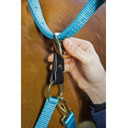 Mosquetón antipanico para cabezada Shires Velociti Gara Negro
