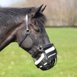 Cesta de pastoreo desmontable AirFlow Deluxe negra Shires FreeGraze Negro