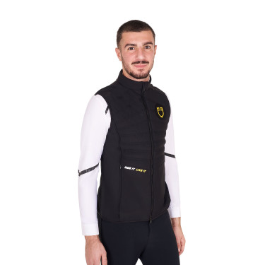 Chaleco sin mangas para hombre Equestro de corte slim en tejido técnico Negro Chaleco sin mangas para hombre Equestro de corte slim en tejido técnico Negro