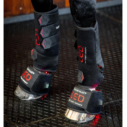 Gueteras de terapia Horseware con luz roja LED Negro / negro Gueteras de terapia Horseware con luz roja LED Negro / negro