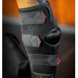 Protector de corvejón de terapia Horseware con luz roja LED Negro / negro Protector de corvejón de terapia Horseware con luz roja LED Negro / negro