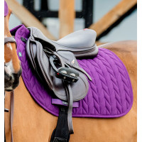 Manta de silla Close Contact Amigo Horseware Winterberry Violeta