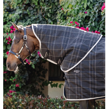 Cubrecuello de establo para caballo Rhino 100g Cubrecuello de establo para caballo Rhino 100g