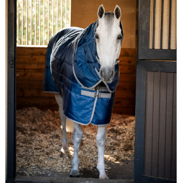 Manta de cuadra Horseware Amigo Ripstop Insulator Plus Poni 200 g Marino / gris titanio Azul marino Manta de cuadra Horseware Amigo Ripstop Insulator Plus Poni 200 g Marino / gris titanio Azul marino
