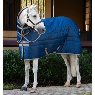 Manta de cuadra Horseware Amigo Ripstop Insulator Plus Poni 200 g Marino / gris titanio Azul marino Manta de cuadra Horseware Amigo Ripstop Insulator Plus Poni 200 g Marino / gris titanio Azul marino